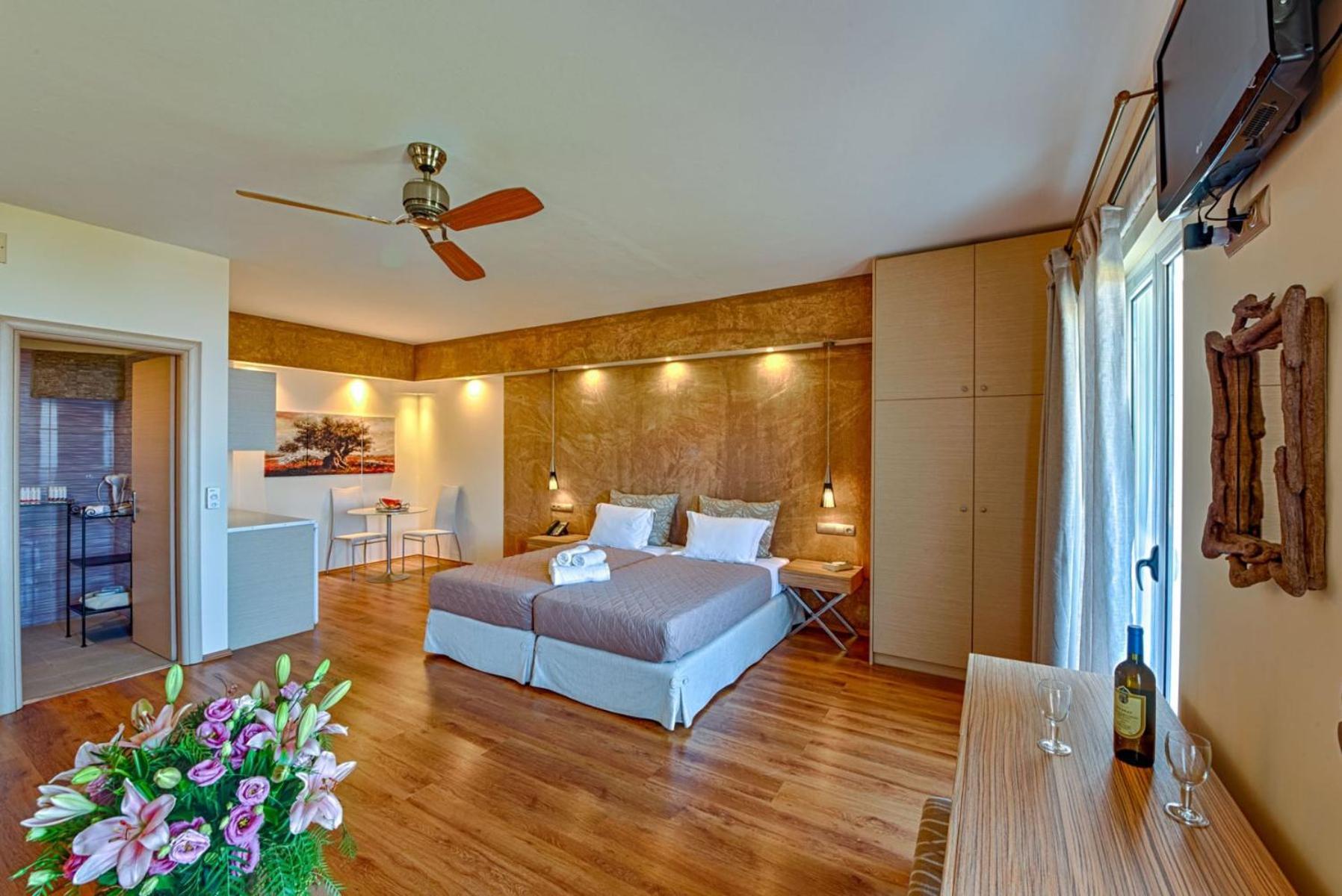 Petani Bay Hotel - Adults Only Vóvikes Zewnętrze zdjęcie
