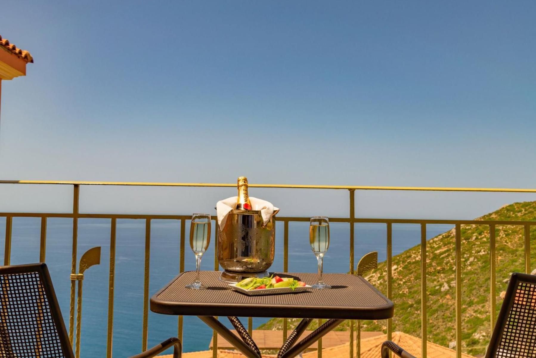 Petani Bay Hotel - Adults Only Vóvikes Zewnętrze zdjęcie